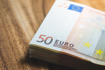 法院支持,周女士顺利拿回50万赡养费